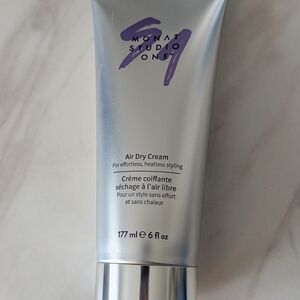 Monat Studio One Air Dry Cream